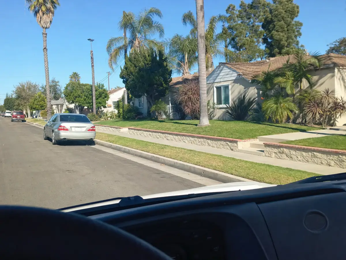Service van arriving on a Inglewood, CA street — local same-day coverage